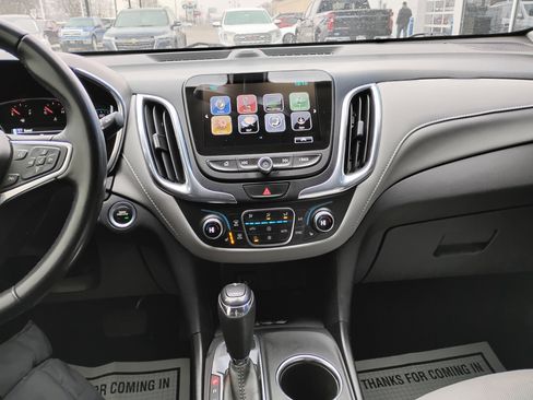 Used 2018 Chevrolet Equinox Premier image 7