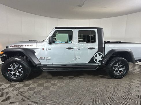 Used 2023 Jeep Gladiator Mojave w/ Trailer Tow Package AWD/4WD image 7