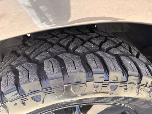 Used 2015 RAM 1500 Express AWD/4WD image 13