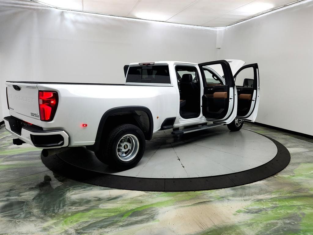 Used 2021 Chevrolet Silverado 3500 High Country AWD/4WD image 11
