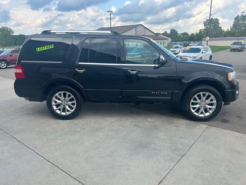 Used 2015 Ford Expedition Platinum AWD/4WD image 4