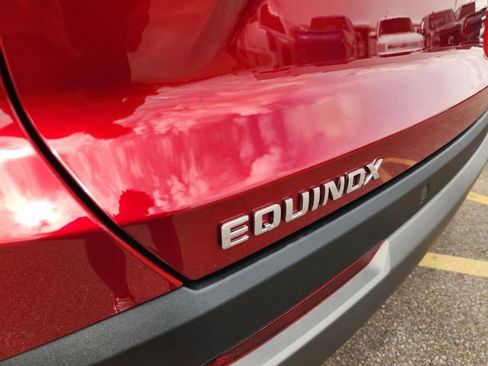Used 2026 Chevrolet Equinox LT w/ Safety and Technology Package FWD image 9