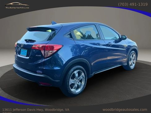 Used 2017 Honda HR-V LX image 5
