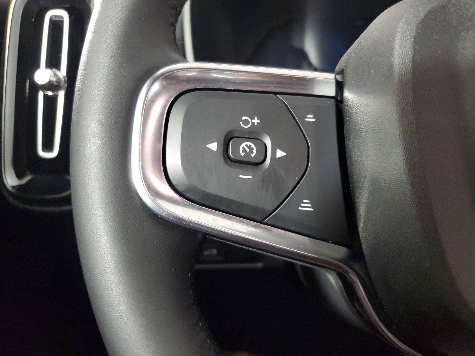 Used 2023 Volvo C40 P8 Recharge Ultimate AWD/4WD image 25