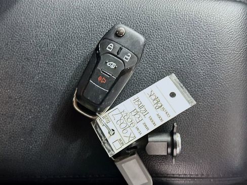 Used 2022 Ford Transit Connect XLT FWD image 32