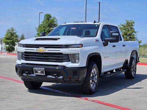 New 2026 Chevrolet Silverado 2500 Custom w/ Custom Value Package AWD/4WD image 2