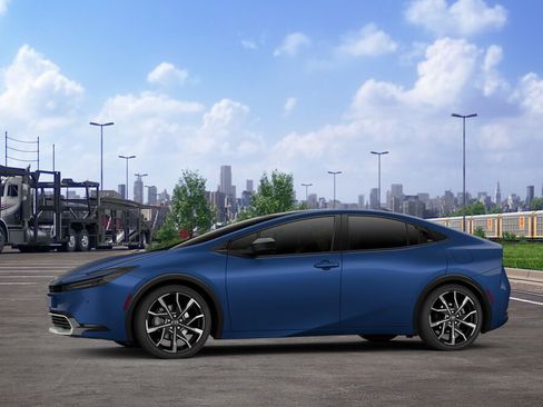 New 2026 Toyota Prius Plug-In Hybrid image 3