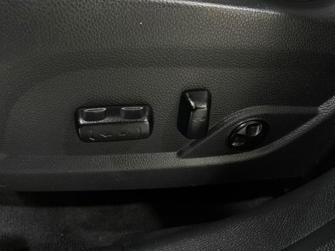 Used 2017 Hyundai Santa Fe Sport FWD image 17