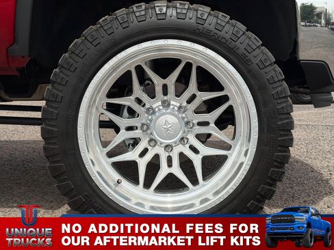 Used 2024 Chevrolet Silverado 2500 LTZ w/ LTZ Premium Package AWD/4WD image 6