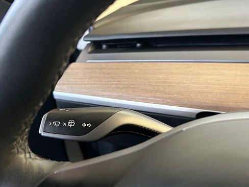 Used 2022 Tesla Model 3 RWD image 24