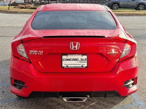 Used 2019 Honda Civic Sport image 5