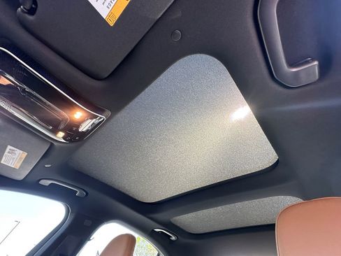 New 2026 Mercedes-Benz E 450 4MATIC Sedan image 33