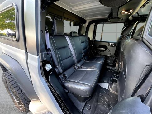 Used 2021 Jeep Gladiator Sport AWD/4WD image 27