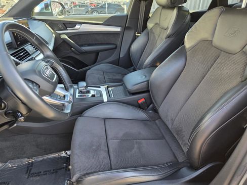 Used 2020 Audi SQ5 Premium w/ Convenience Package image 20