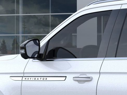 New 2025 Lincoln Navigator L Reserve image 20