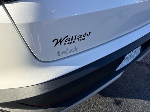 New 2025 Kia K4 LXS image 7