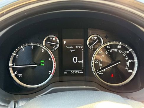 Used 2021 Lexus GX 460 Premium w/ Premium Package image 28