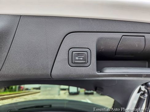 Certified 2024 Buick Envision Preferred AWD/4WD image 19