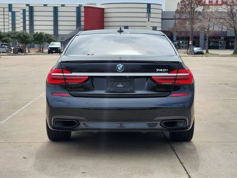 Used 2017 BMW 740i image 6
