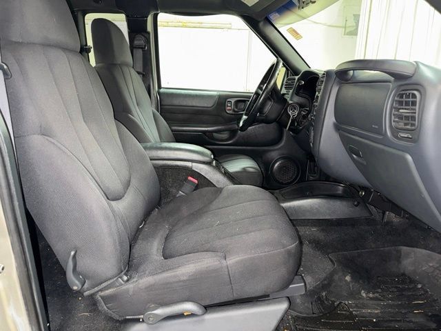 Used 2003 GMC Sonoma SLS w/ SLS Preferred Equipment Group AWD/4WD image 23