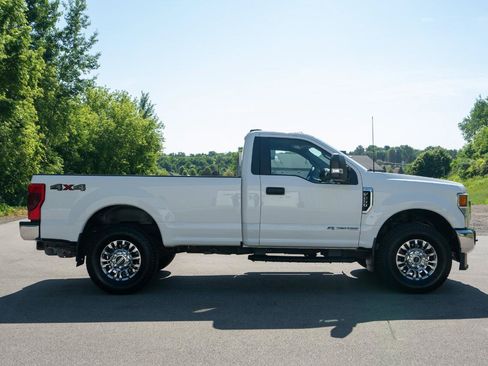 Used 2022 Ford F250 XLT w/ XLT Value Package AWD/4WD image 2
