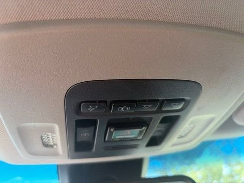 Used 2020 Toyota Camry XSE FWD image 27
