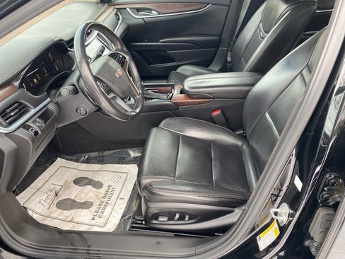 Used 2019 Cadillac XTS Luxury image 9