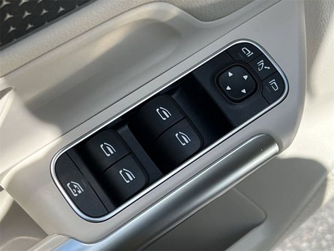 Certified 2026 Mercedes-Benz GLA 250 4MATIC image 13