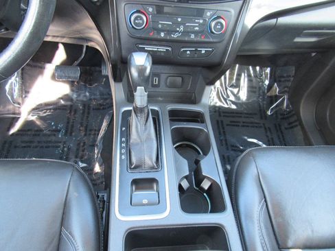 Used 2017 Ford Escape Titanium FWD image 36