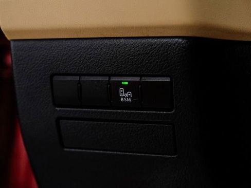 Used 2015 Lexus NX 200t FWD w/ Premium Package image 32