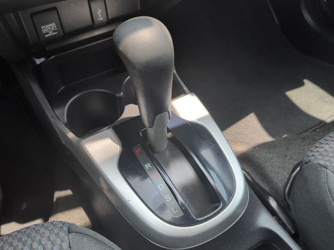 Used 2020 Honda Fit LX image 21