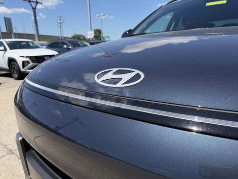 New 2026 Hyundai Kona SEL Premium AWD/4WD image 17