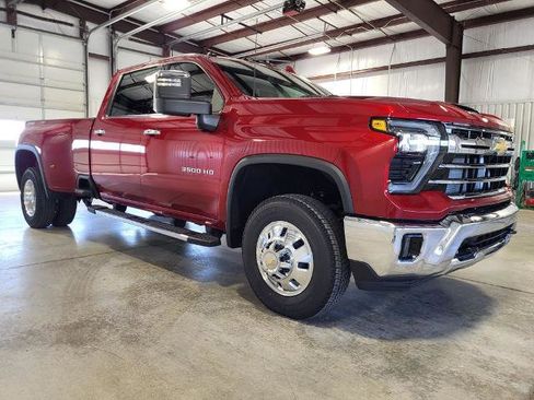 New 2026 Chevrolet Silverado 3500 LTZ w/ LTZ Convenience Package AWD/4WD image 7