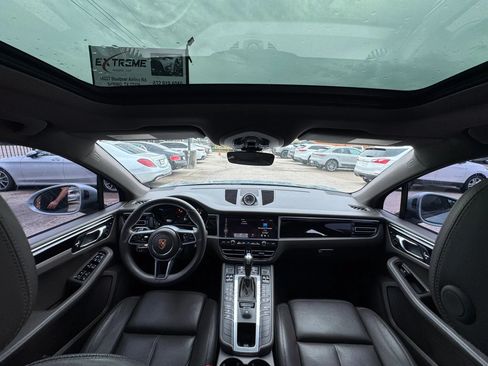 Used 2019 Porsche Macan AWD/4WD image 28