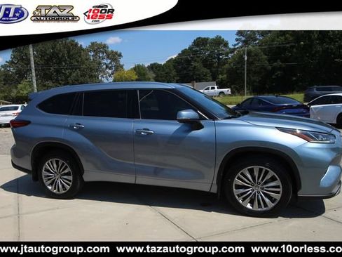 Used 2021 Toyota Highlander Platinum AWD/4WD image 4