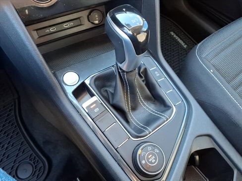 Used 2022 Volkswagen Tiguan S image 26