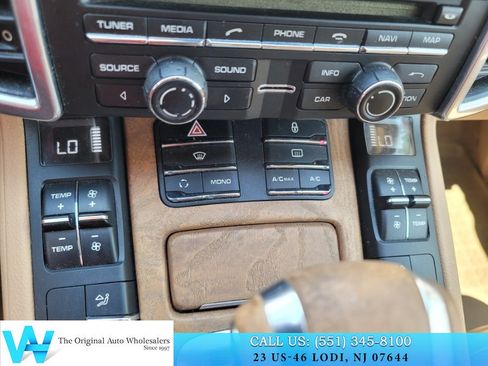 Used 2013 Porsche Cayenne S AWD/4WD image 22