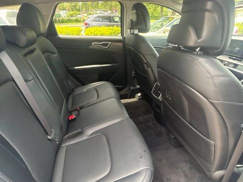 Certified 2024 Kia Sportage EX FWD image 22