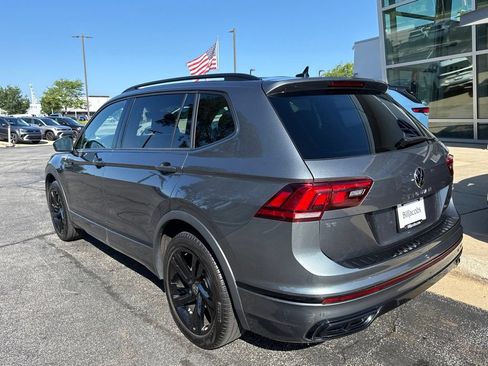 Used 2024 Volkswagen Tiguan SE R-Line AWD/4WD image 4