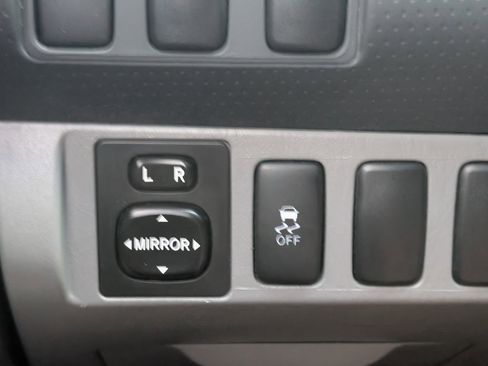 Used 2015 Toyota Tacoma PreRunner w/ SR5 Package image 11