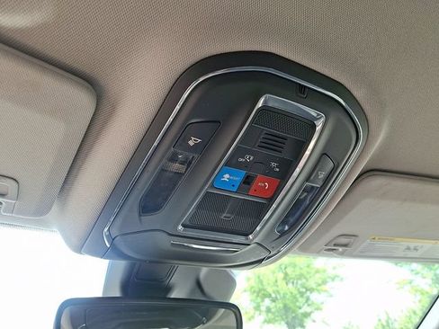 Used 2023 Jeep Grand Cherokee Laredo AWD/4WD image 27