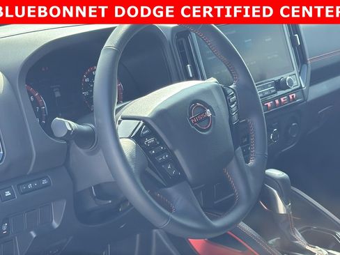 Used 2025 Nissan Frontier Pro-X image 10