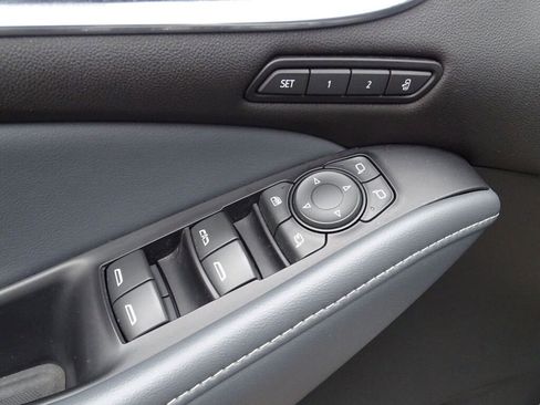 Used 2022 Buick Enclave Premium image 26