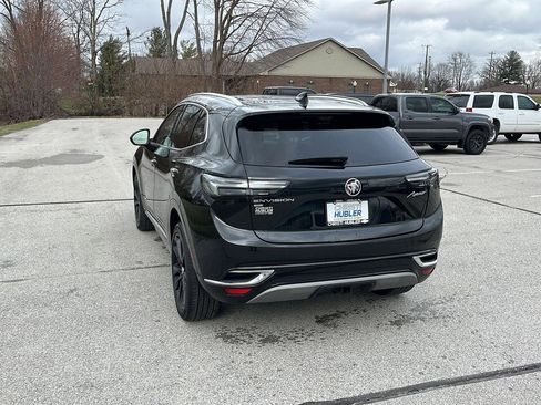 Used 2022 Buick Envision Avenir w/ Technology Package II image 3