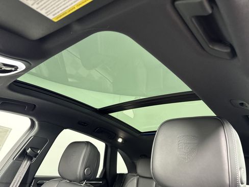 New 2025 Porsche Macan image 23