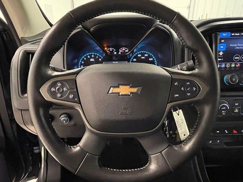 Used 2022 Chevrolet Colorado Z71 image 32