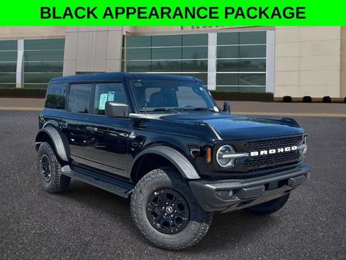 New 2026 Ford Bronco Outer Banks w/ Sasquatch Package AWD/4WD image 1