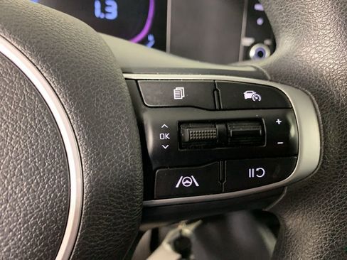 Used 2024 Kia Sportage LX image 22