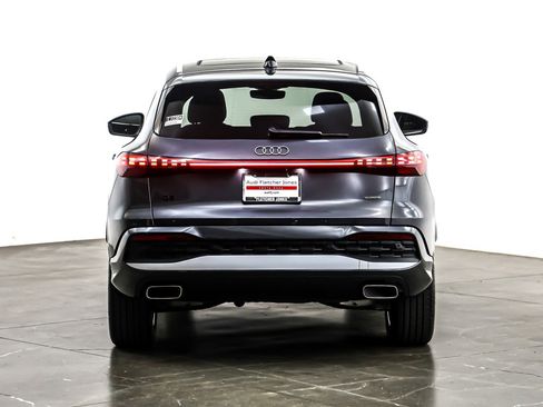 Used 2025 Audi Q5 Premium Plus w/ Premium Plus image 4