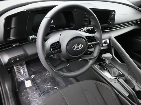 Used 2026 Hyundai Elantra Sport FWD image 16